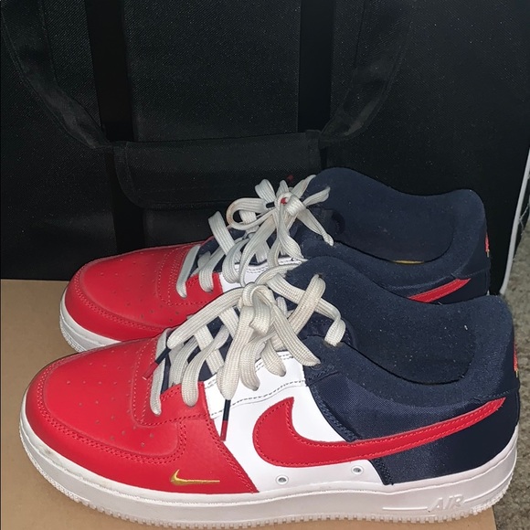 Navy blue white and red Air Force 1 low - Picture 1 of 4